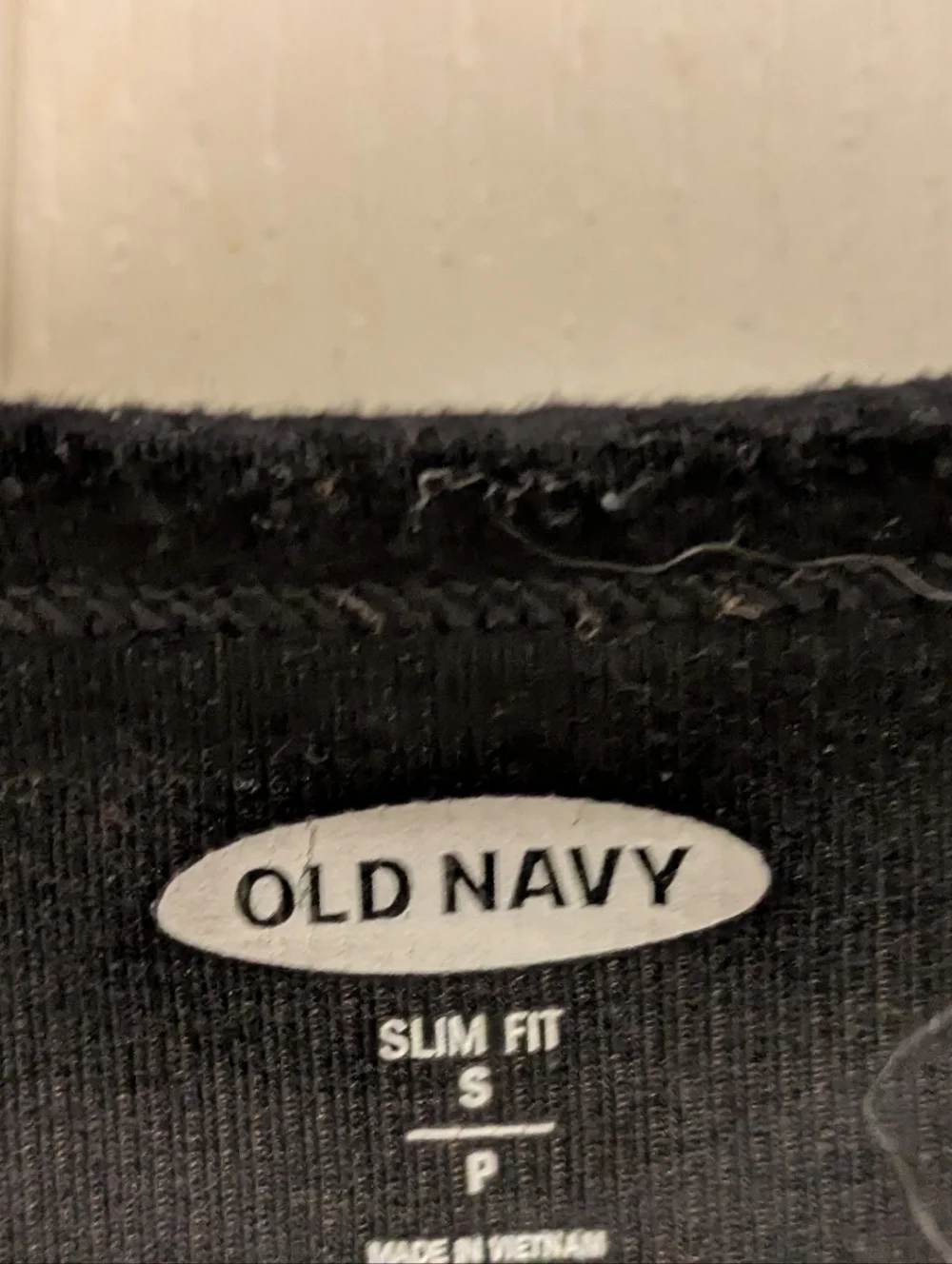 Old Navy Black Long-Sleeve V-Neck Henley Top - Picture 3 of 3